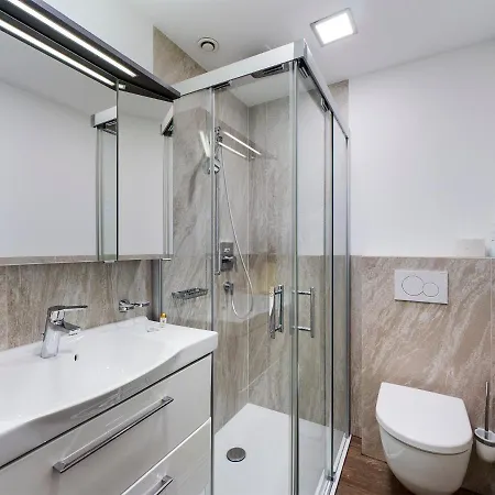 Denggenhof Bed & Breakfast