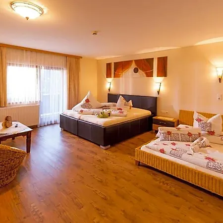 Denggenhof Bed & Breakfast