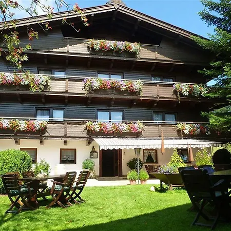 فندق مبيت وإفطار Denggenhof 3*