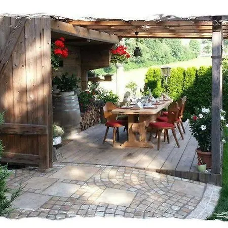 Denggenhof Oda ve Kahvaltı