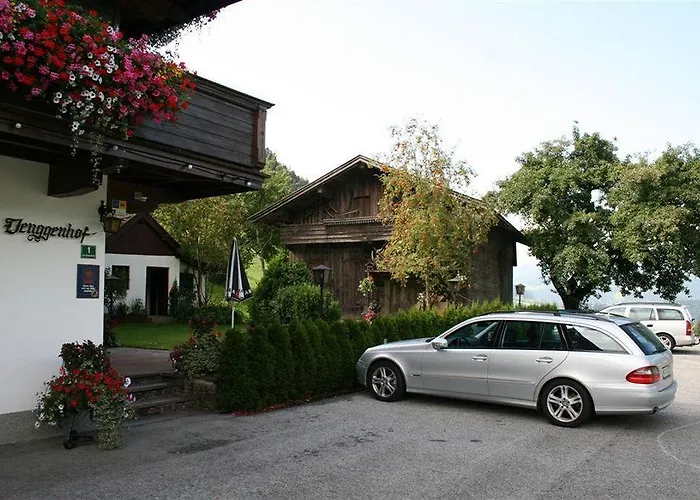 Denggenhof Bed & Breakfast 3*